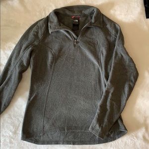 Women’s North Face 1/4 zip fleece